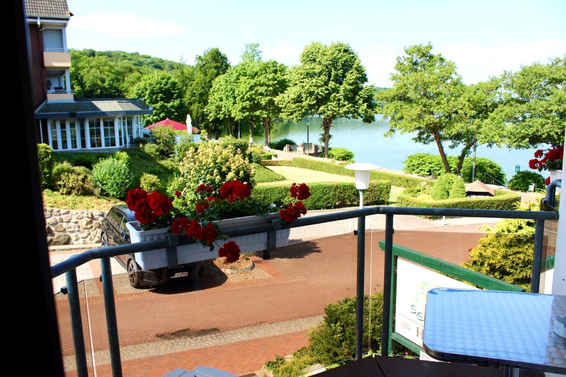 Hotel Seerose Bad Маленте Экстерьер фото