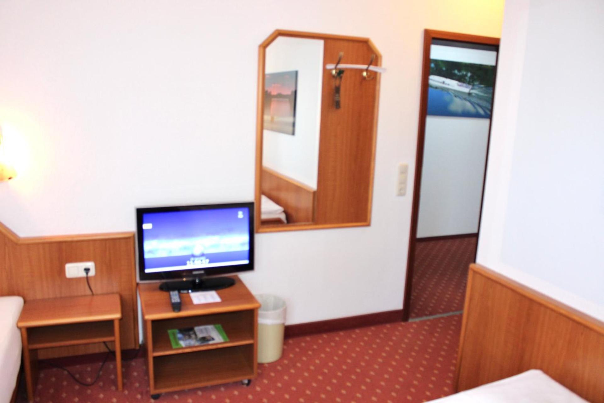 Hotel Seerose Bad Маленте Экстерьер фото